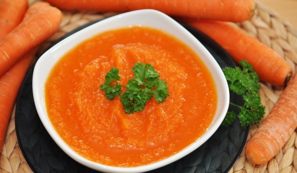 Студена кремсупа от моркови