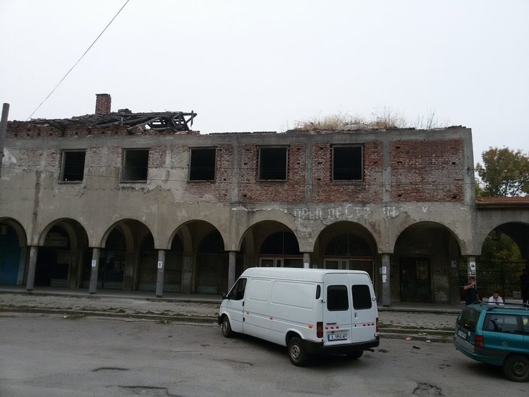 Връчват предписание на собствениците на порутена сграда в кв."Марийно"