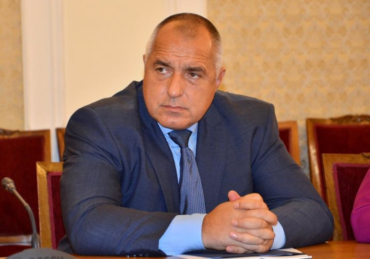 Вината на Борисов и шансът на Цачева