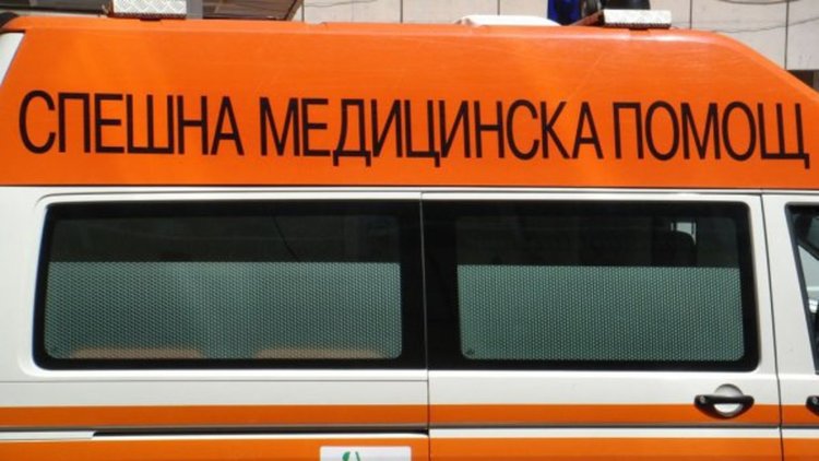 Здравното министерство също приема сигнали за спешна помощ