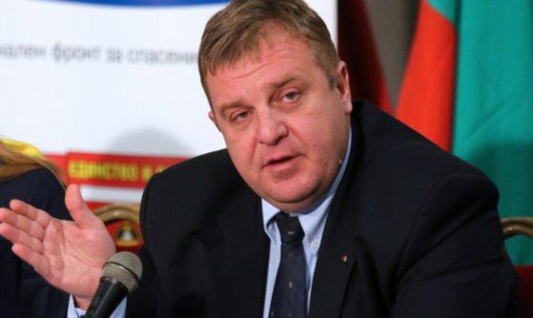 И Каракачанов се намеси в спора за името на улицата в Крумовград