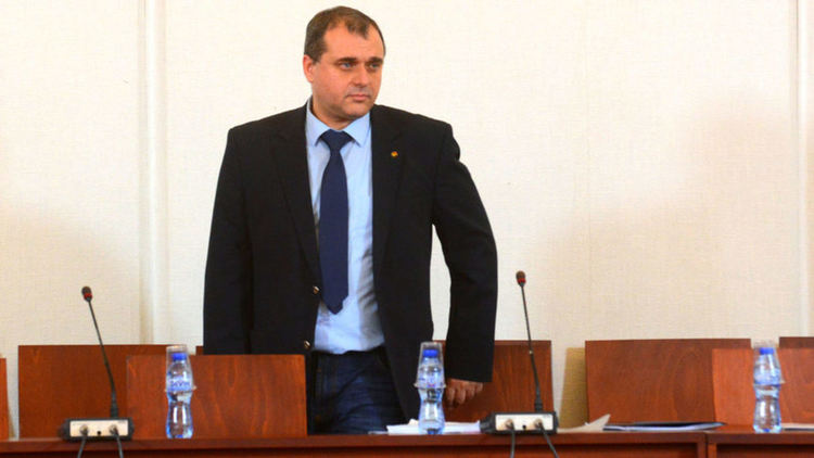 ГЕРБ и ВМРО обсъждат данъчни облекчения от 450 лв. годишно за родителите без детски надбавки