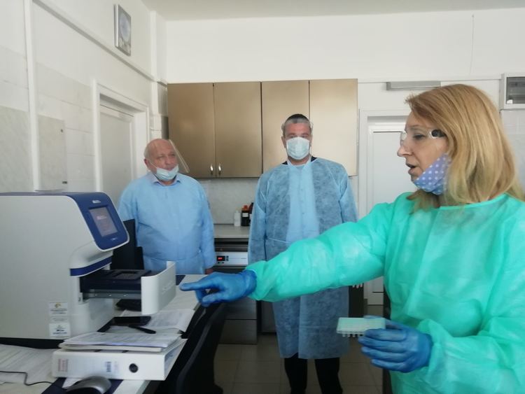 718 педагози и училищни служители са тествани за коронавирус в областта, 600 чакат реда си