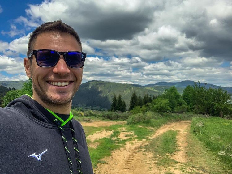 Радослав Янков се възстановява след операцията с разходки край Чепеларе