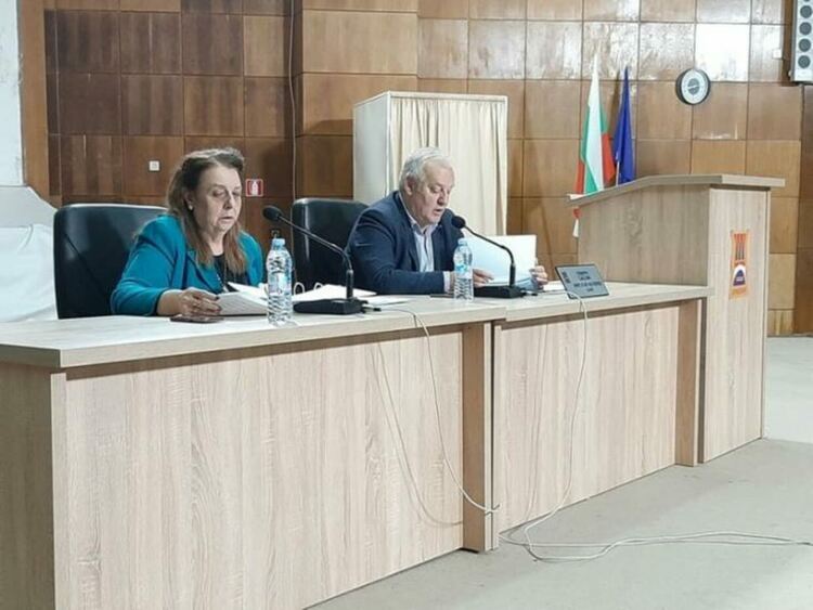 От ВиК-Смолян поискаха водата да стане близо 5 лева, кметът Мелемов ще гласува против