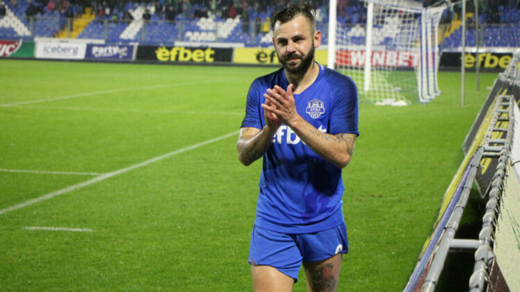 Оферта от Кувейт бави Спас Делев за Лудогорец