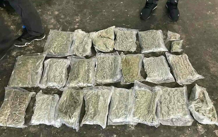 Заловиха хасковлия с 5 кг марихуана на границата с Турция