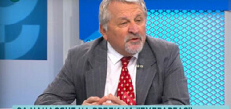 Хиновски: Нарушенията на Александър Николов са много
