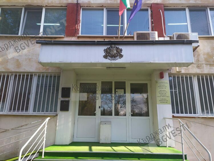 Задържаха под стража двама заради предизвикани телесни повреди в мелето в Махалата