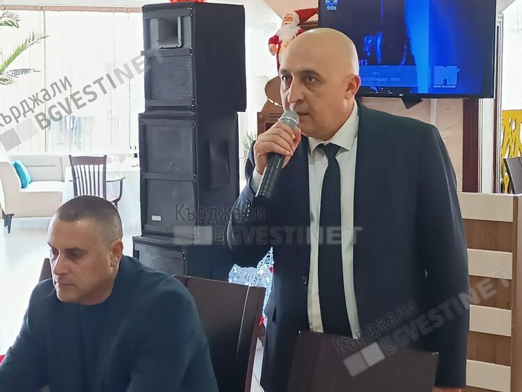 КРИБ в Кърджали постави началото на традиционни срещи с кмета,Ерол Мюмюн-стягайте се,ще мирише на асфалт!