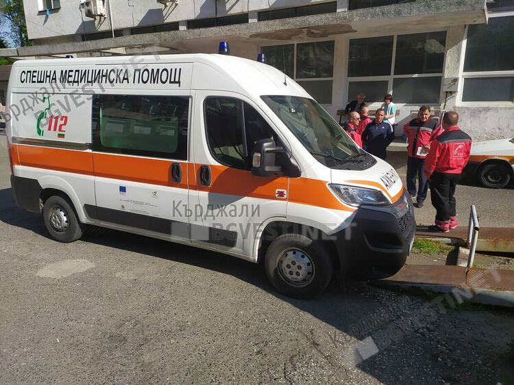 Жега мори кърджалийци,двама припадат на улицата