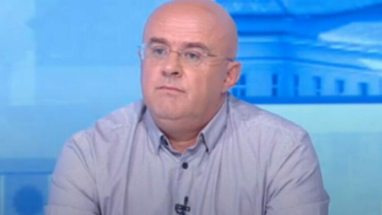 Почина журналиста Илхан Андай
