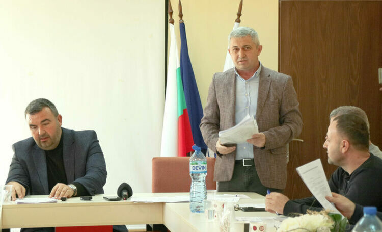 Прекратиха делото за смяната на председателя на  ОбС в Минерални бани