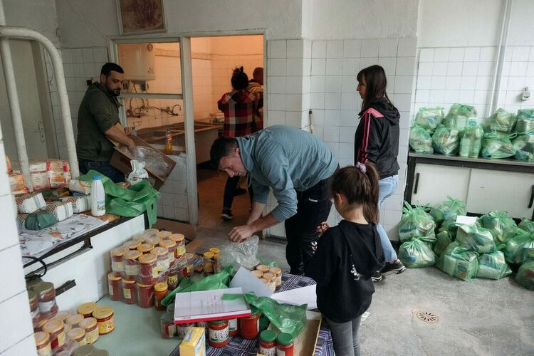 Дарителска кампания в Девин осигури хранителни продукти за стотици в общината