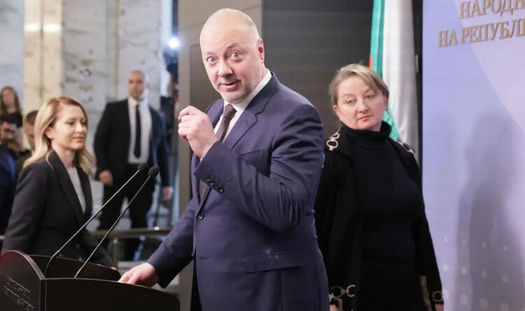 Мнозинството от читателите ни познаха съдбата на кабинета „Желязков“ 