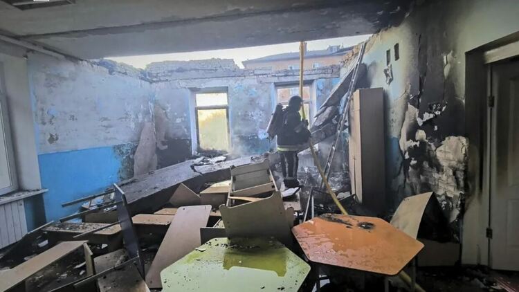 Ранени и евакуация: Руски дрон удари блок в Румъния. НАТО: Безразсъдство на Русия