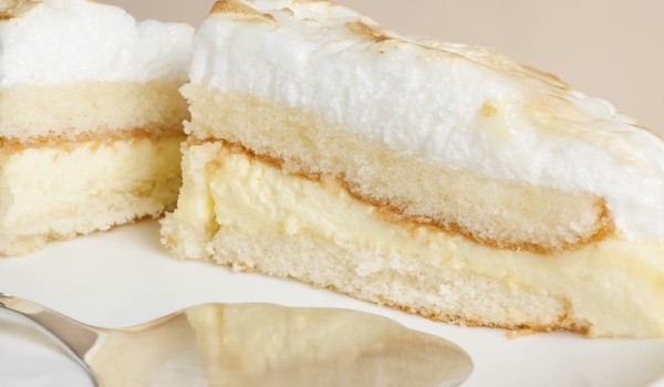 Лесна торта с белтъчен крем