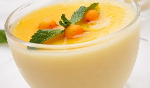 Парфе със сметана и кайсии