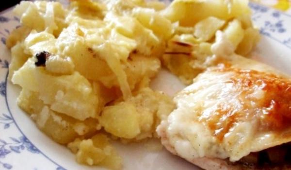 Запечени картофи с извара