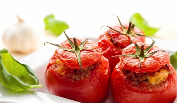 Вегетариански пълнени домати