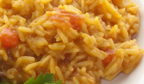 Ориз с къри, моркови и чесън