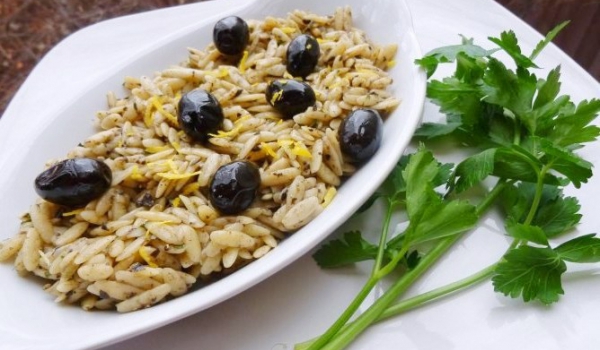 Орзо с маслини