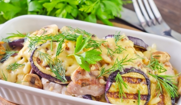 Пилешко и патладжани