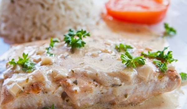 Бяла риба със сос по гебеджански