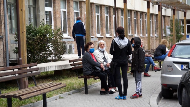 Болницата в Смолян лекува най-много пациенти с Ковид от областта, готви се за повече болни през есента и зимата